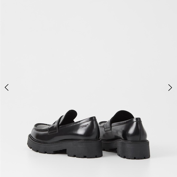 SOLD-Vagabond Black Leather Loafers - Picture 4 of 8